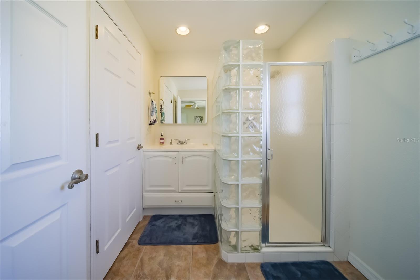 Image 39 of 51 For 18111 1st Street E