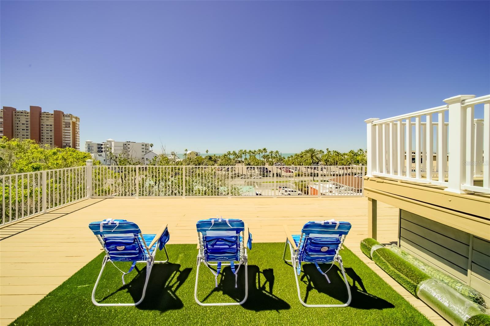 Image 43 of 51 For 18111 1st Street E