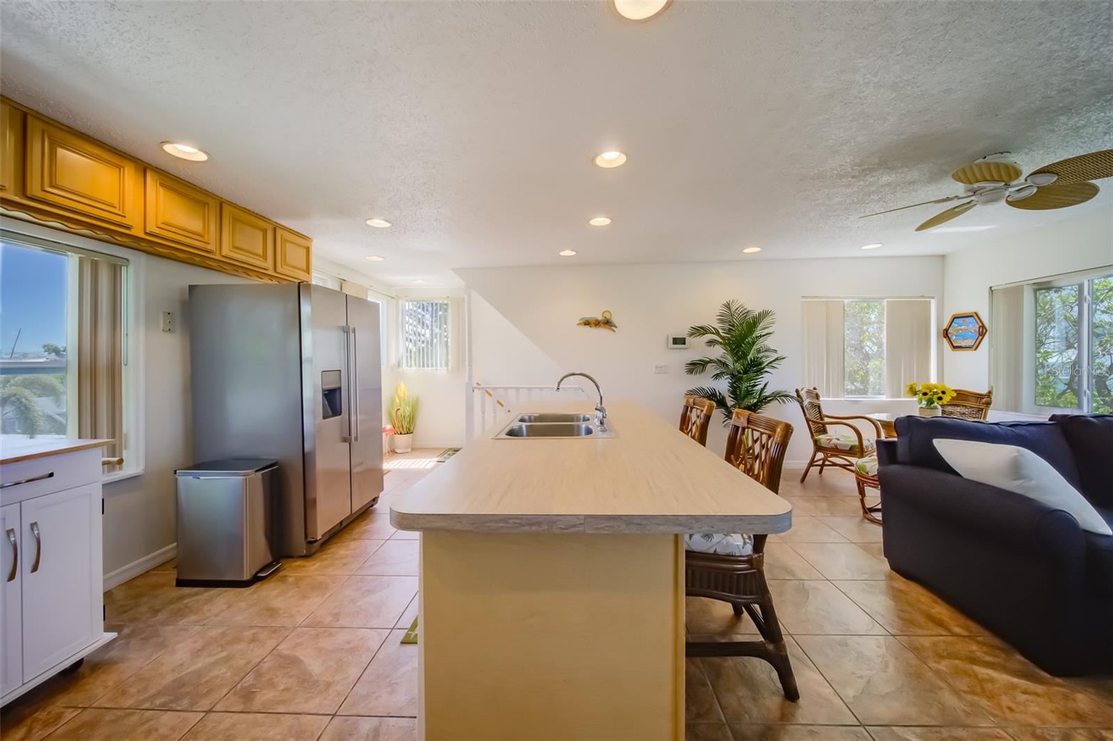 Image 9 of 51 For 18111 1st Street E