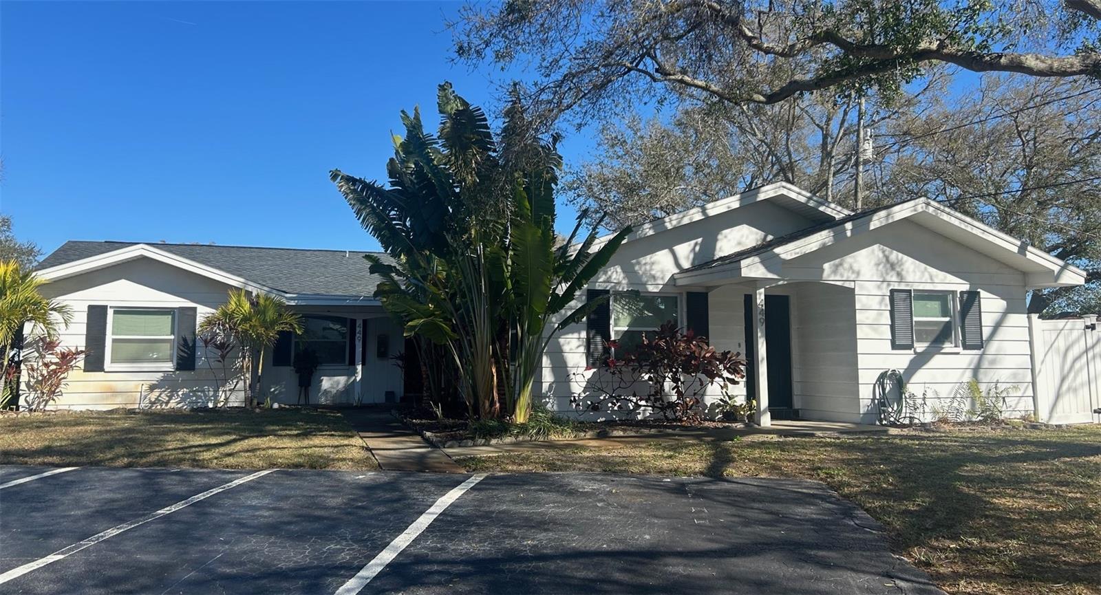 Image 2 of 5 For 449 Jewell Court 3