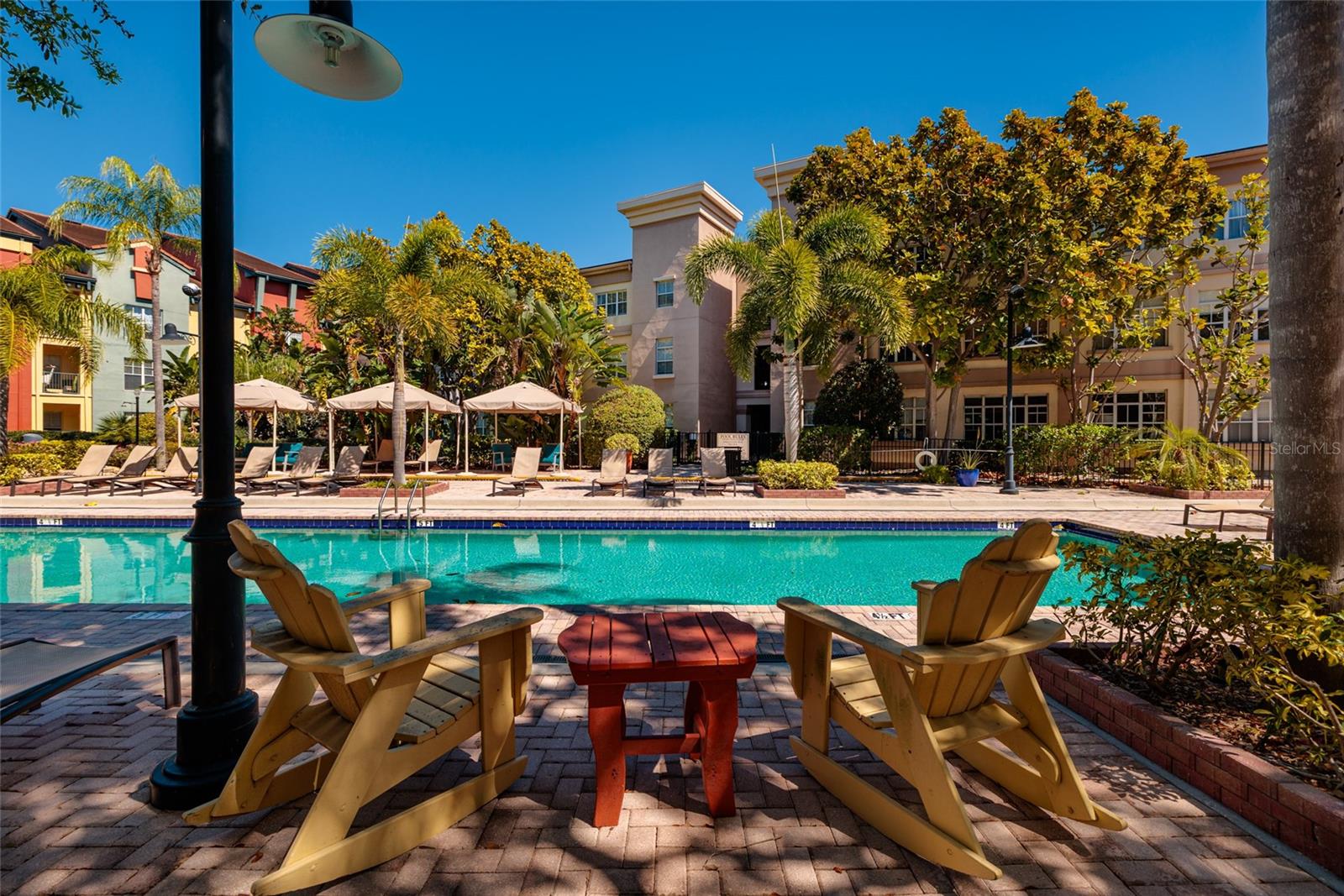 Image 4 of 36 For 2320 Azeele Street 317