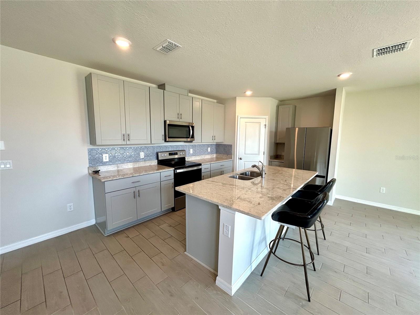 Image 5 of 29 For 34751 Telluride Lane