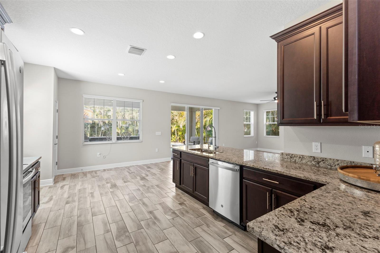 Image 13 of 57 For 8027 27th Avenue N