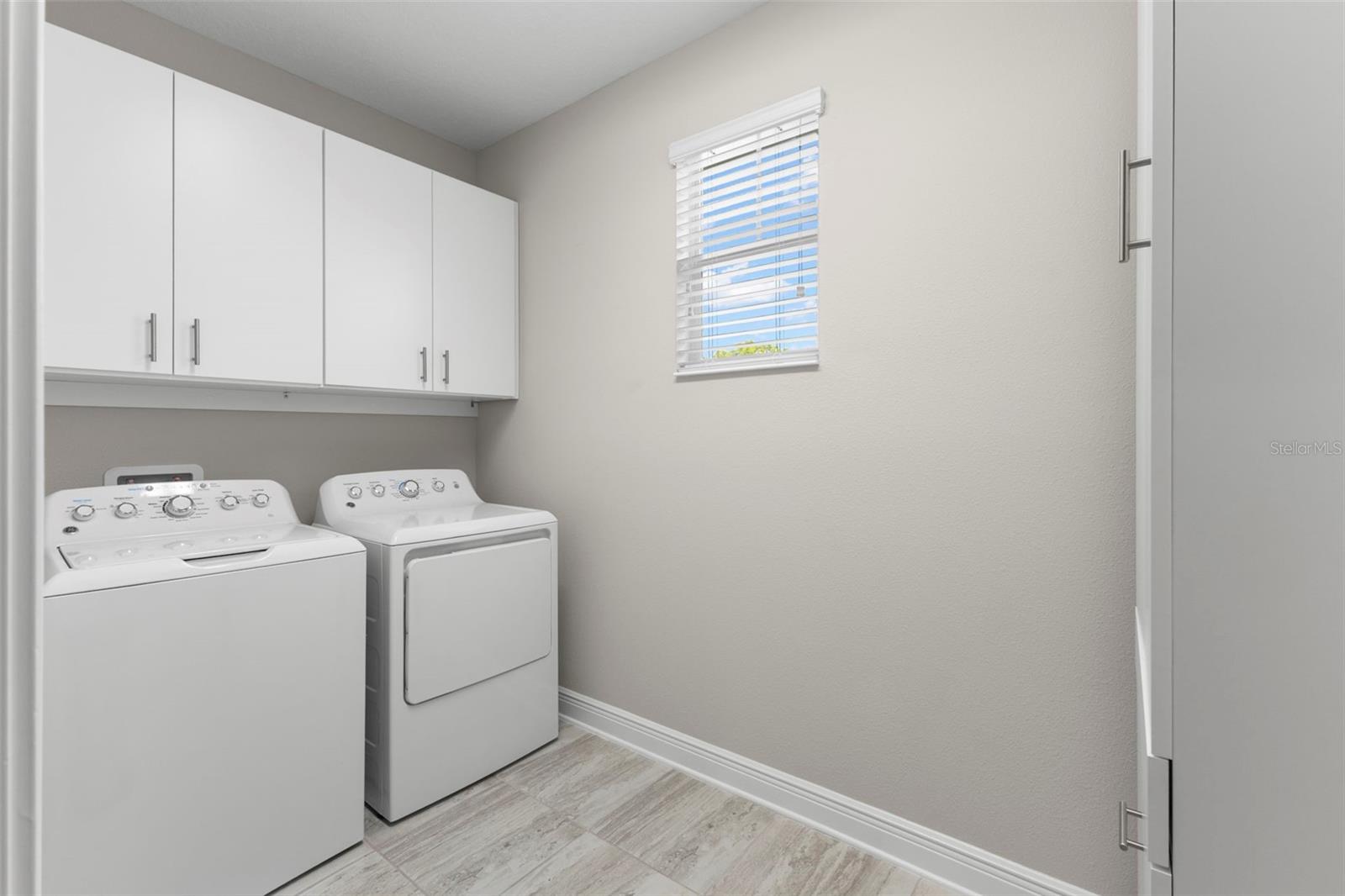 Image 51 of 57 For 8027 27th Avenue N