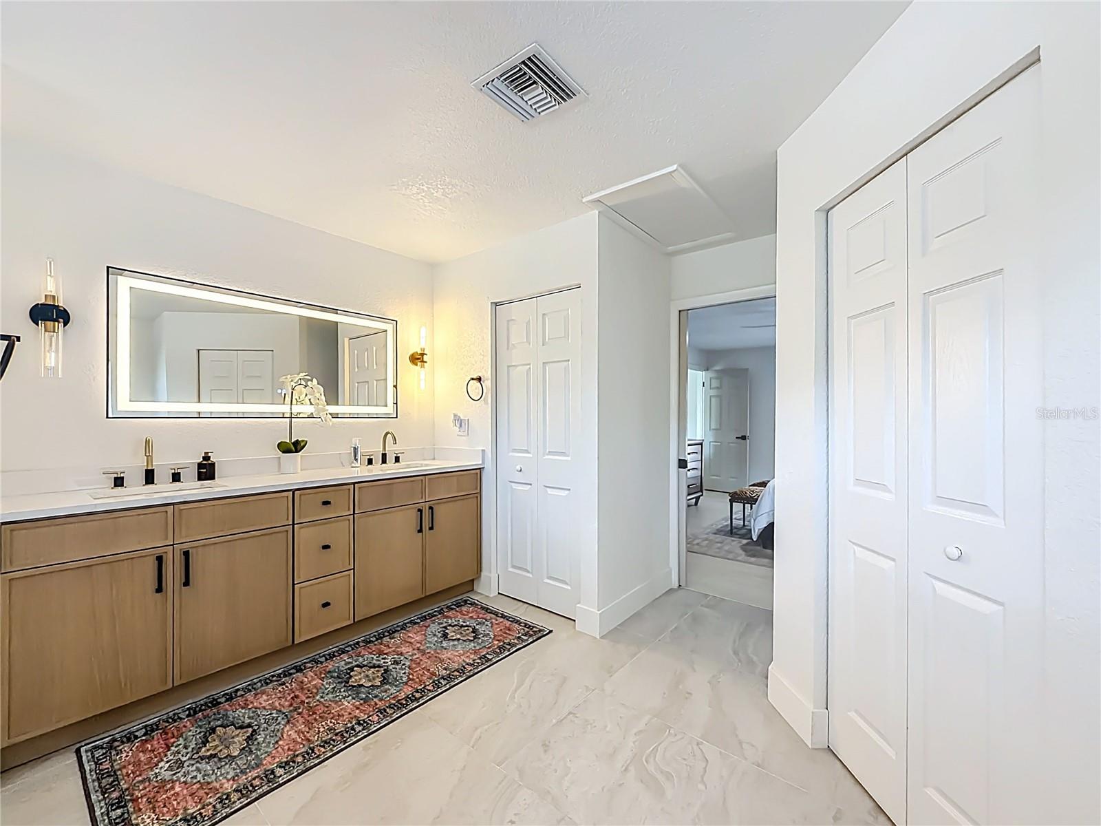 Image 19 of 39 For 2029 Spanish Pines Drive