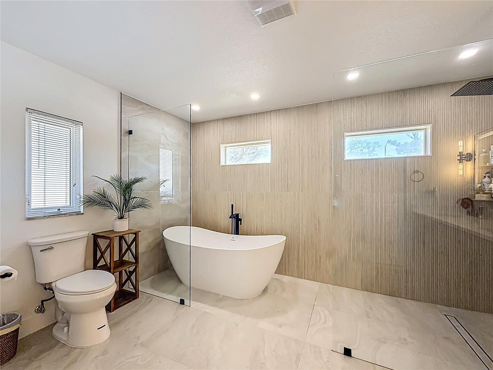 Image 20 of 39 For 2029 Spanish Pines Drive