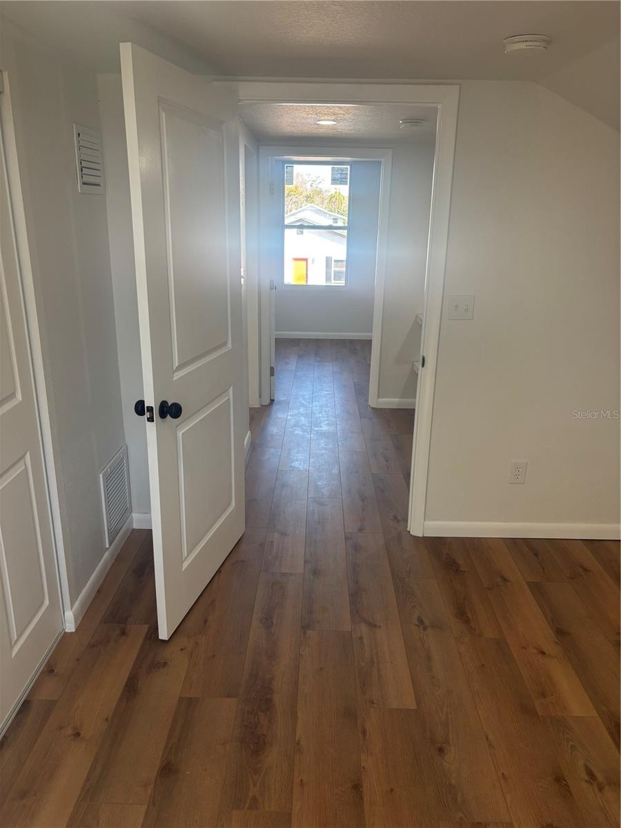 Image 20 of 27 For 1705 44th Street S