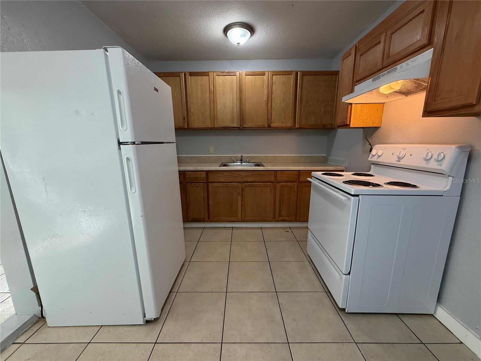 Image 4 of 9 For 933 Gibson Street