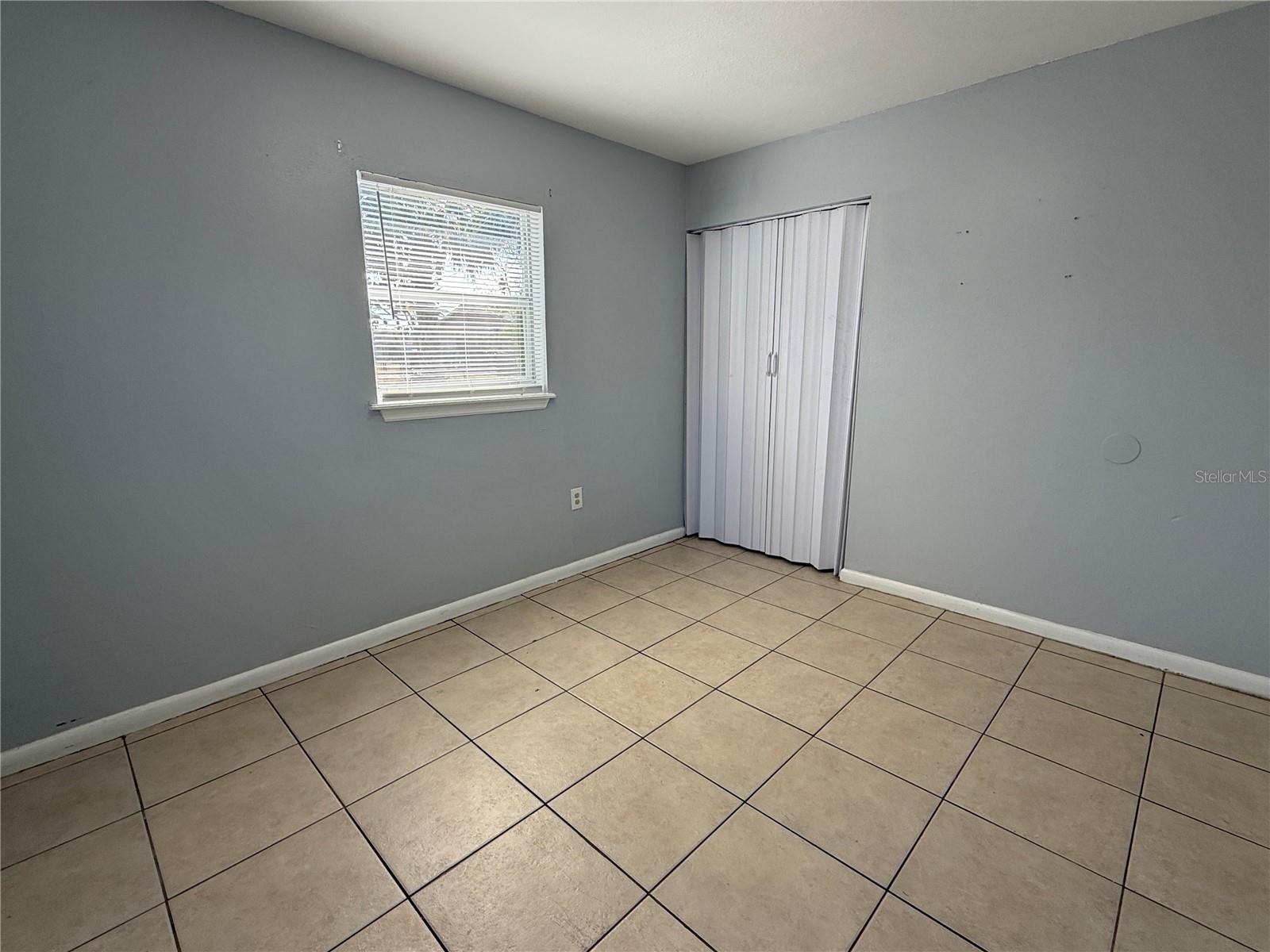 Image 8 of 9 For 933 Gibson Street