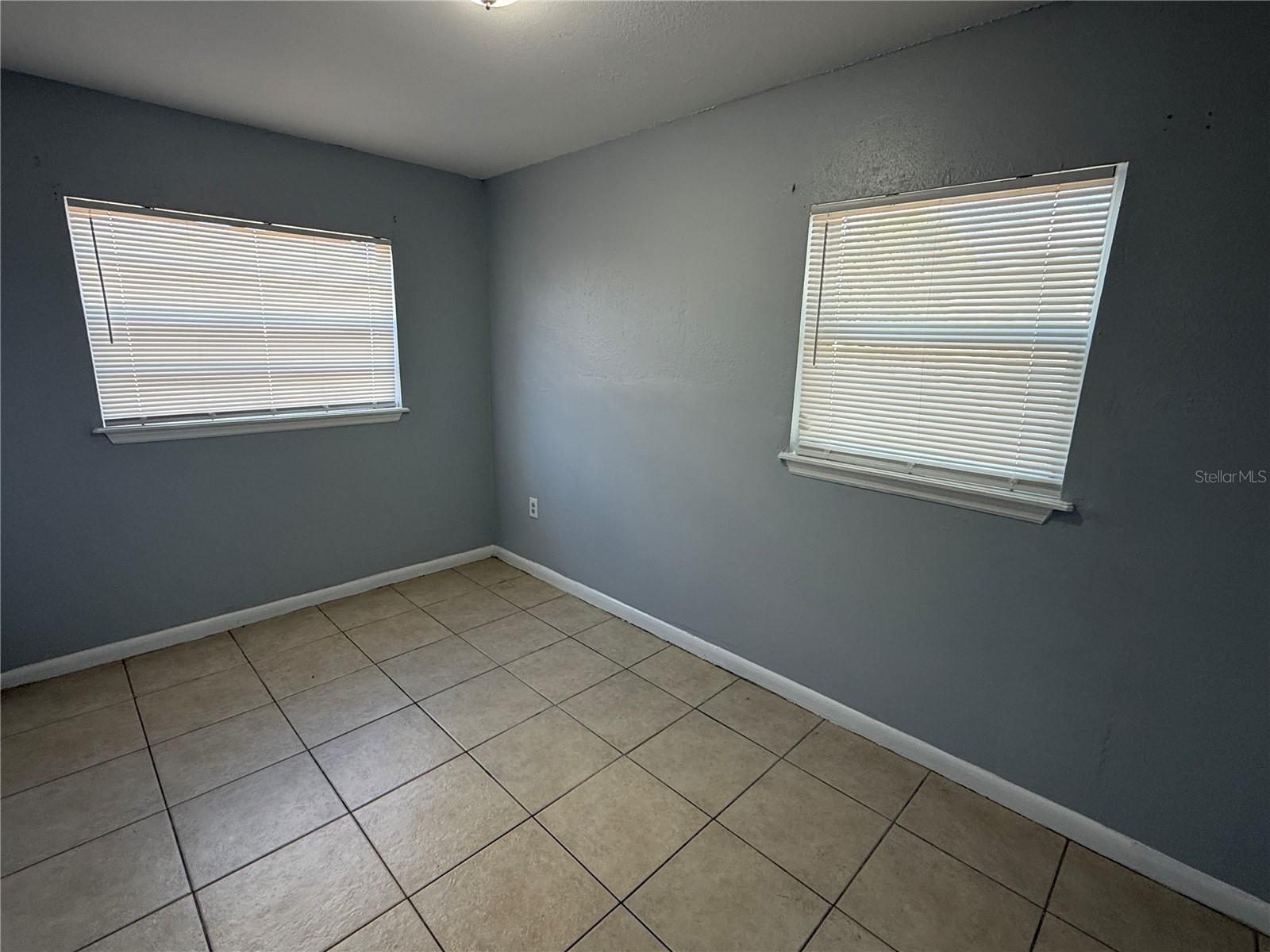 Image 9 of 9 For 933 Gibson Street