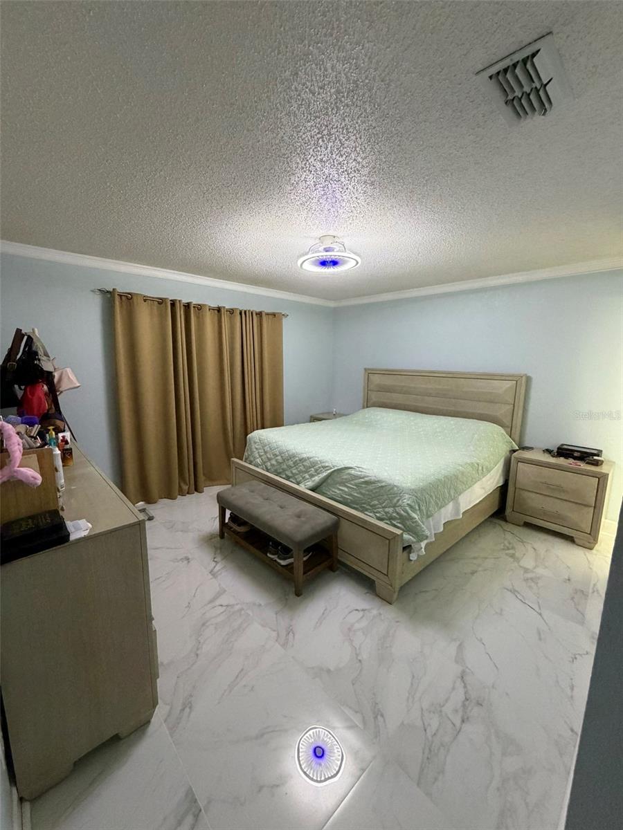 Image 12 of 43 For 911 Maydell Drive