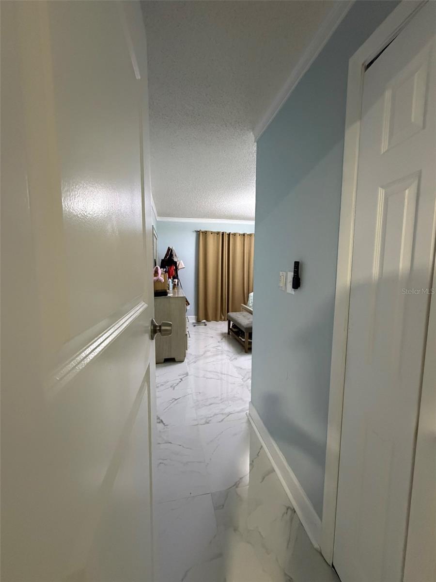 Image 13 of 43 For 911 Maydell Drive