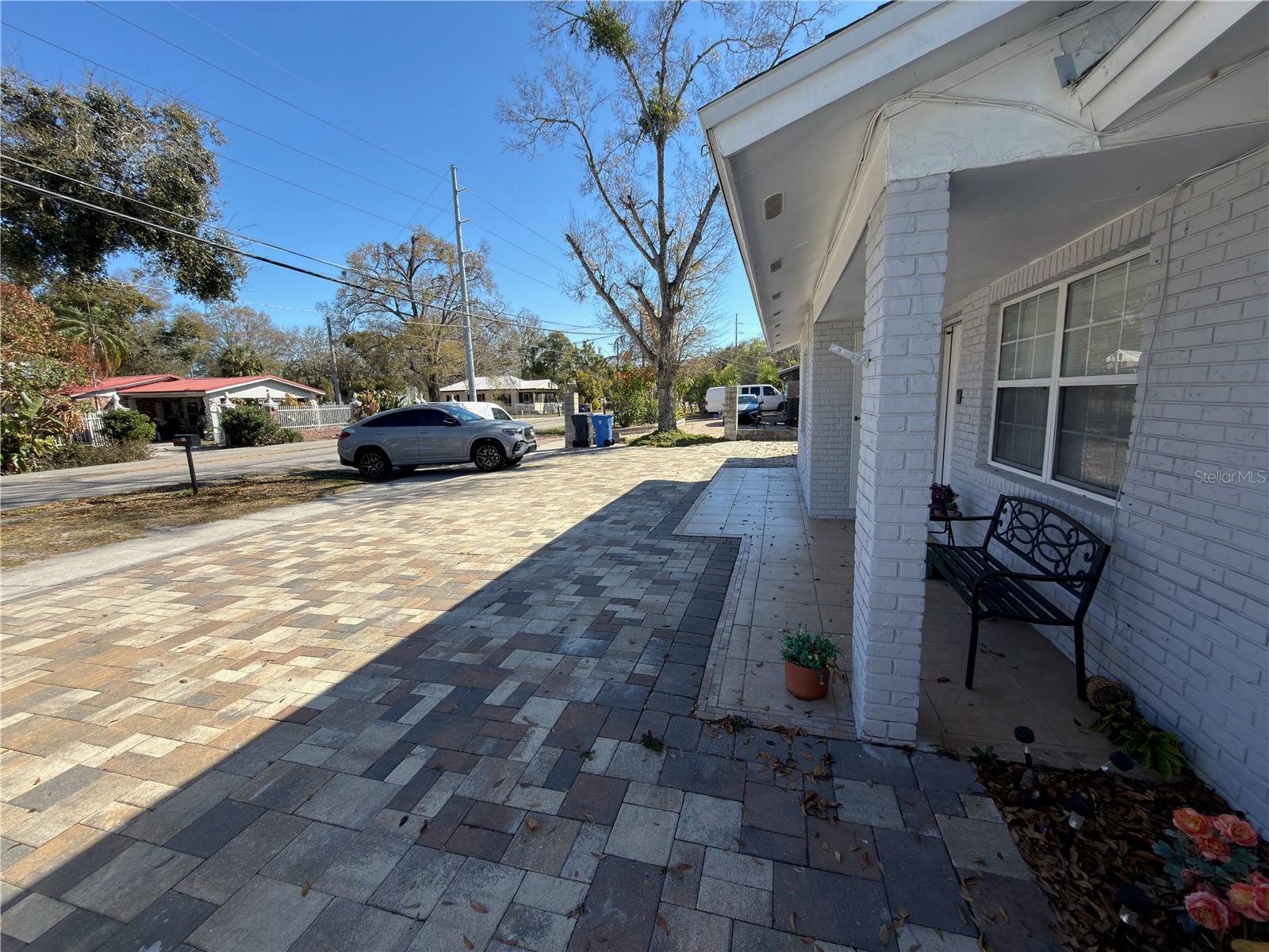 Image 2 of 43 For 911 Maydell Drive