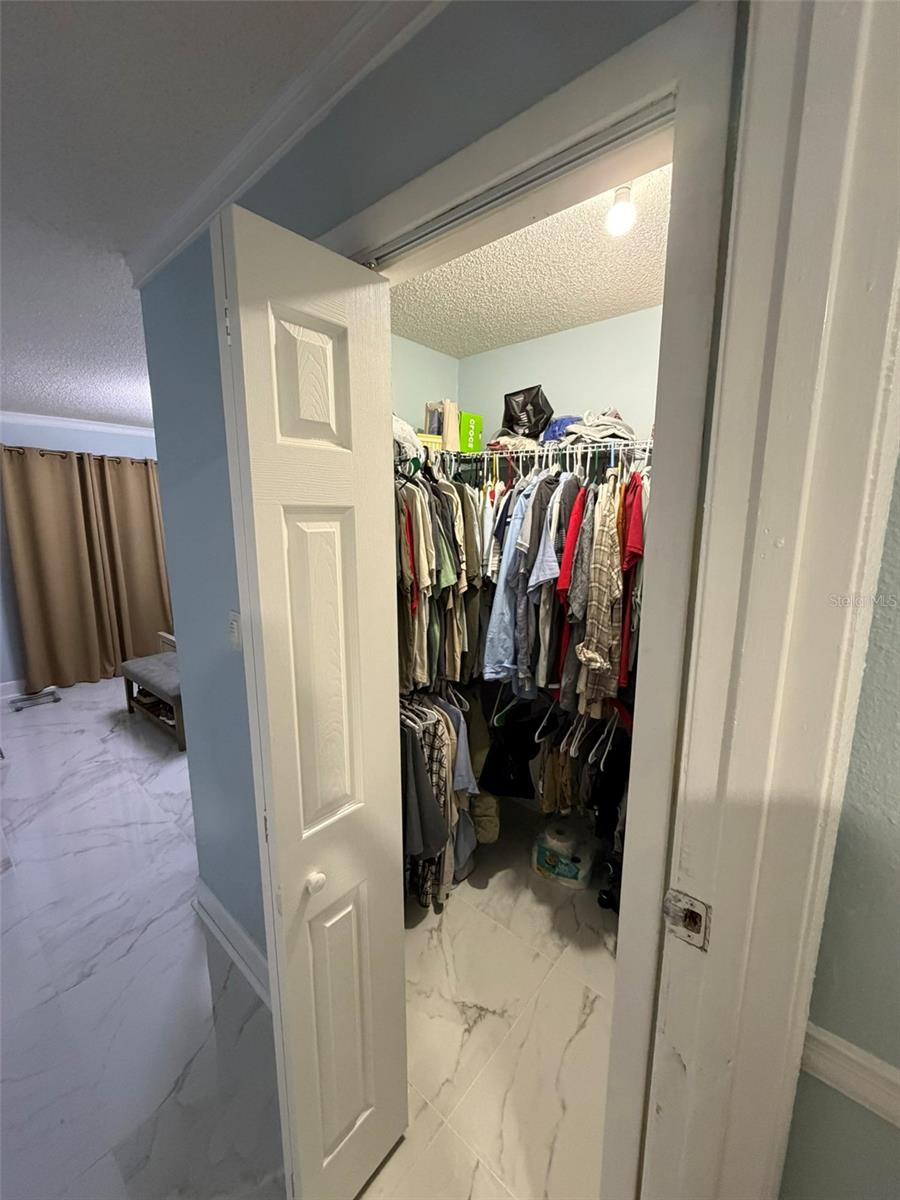 Image 23 of 43 For 911 Maydell Drive