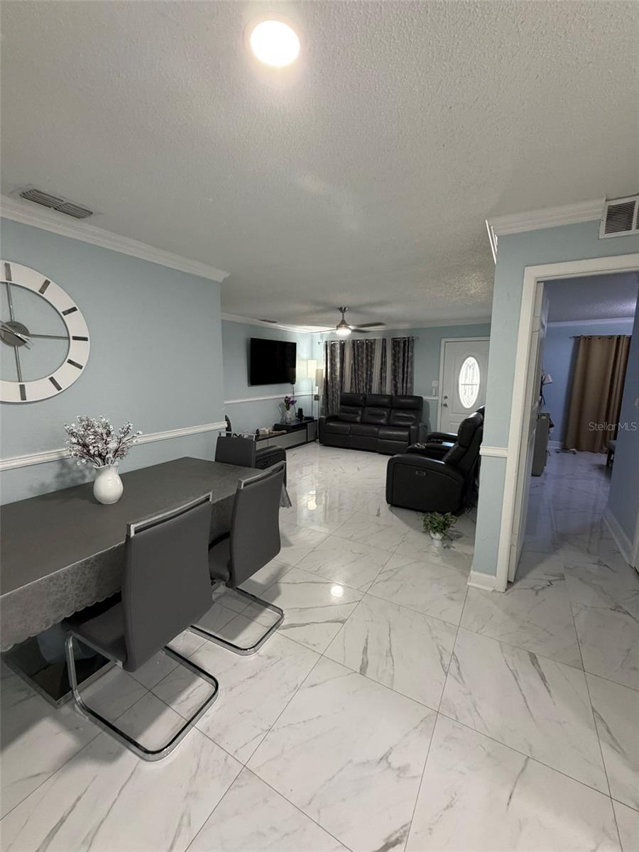 Image 27 of 43 For 911 Maydell Drive