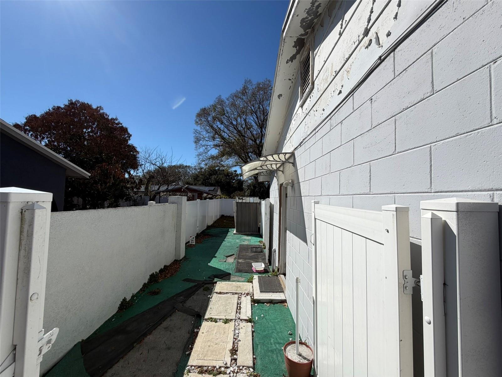 Image 31 of 43 For 911 Maydell Drive