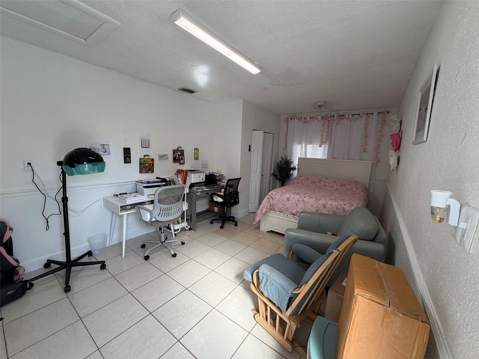 Image 38 of 43 For 911 Maydell Drive