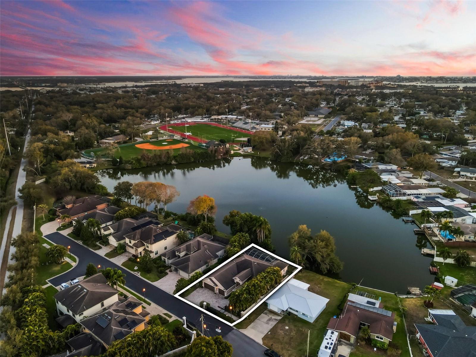 Listing photo id 1 for 10274 Blossom Trail