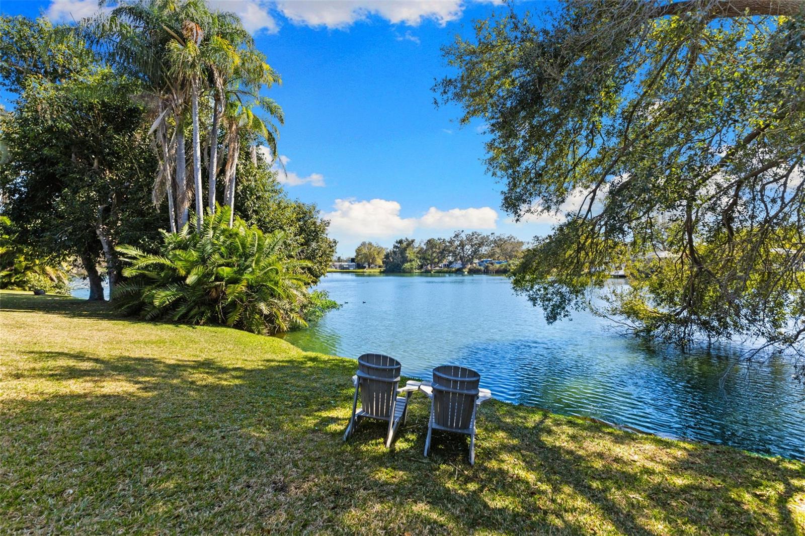 Listing photo id 44 for 10274 Blossom Trail