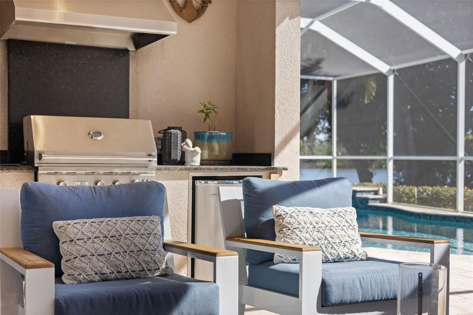 Listing photo id 48 for 10274 Blossom Trail