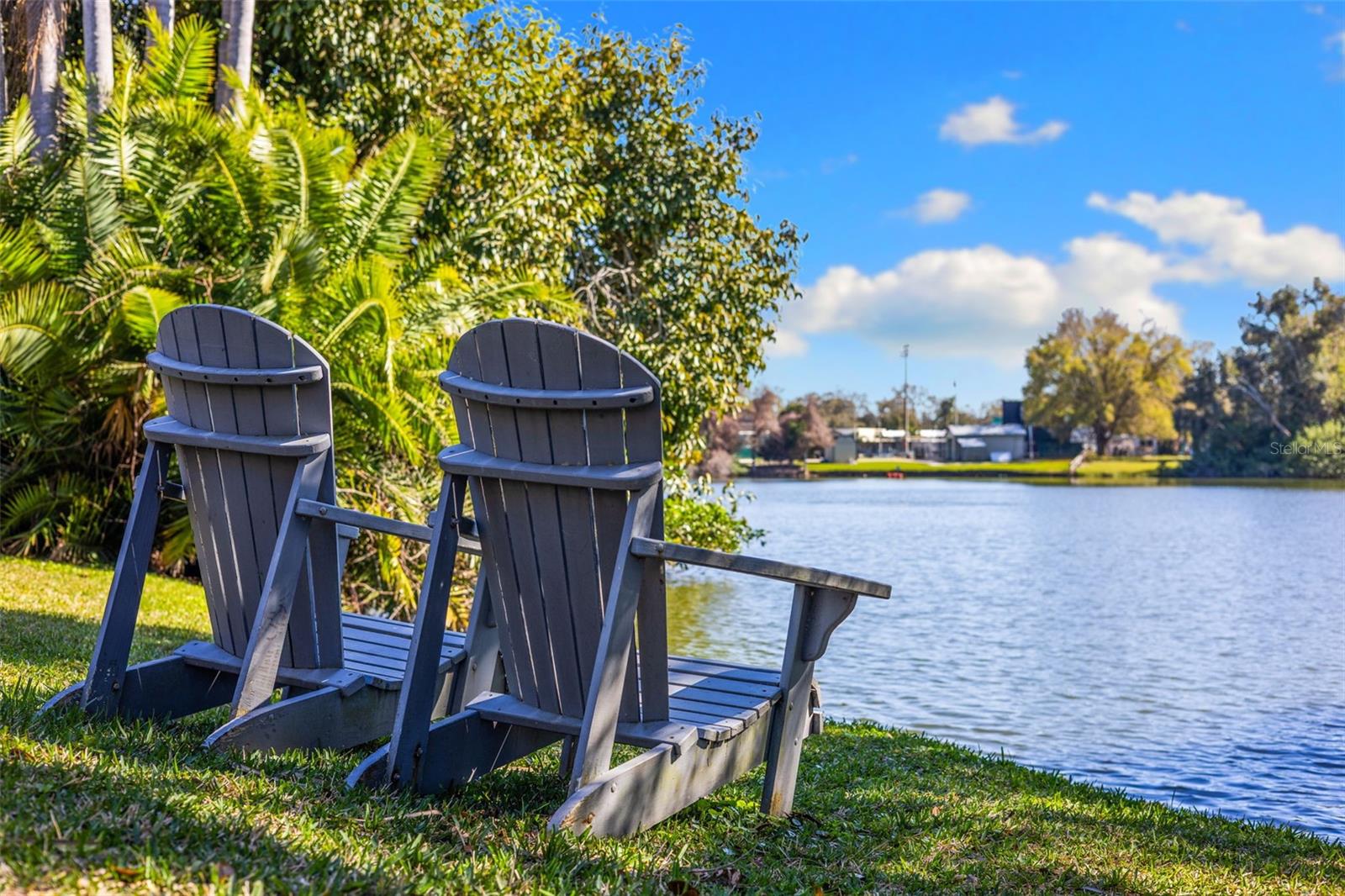 Listing photo id 54 for 10274 Blossom Trail