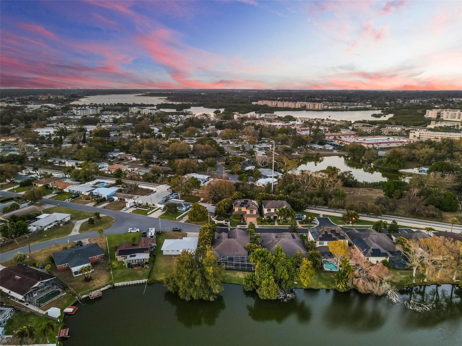 Listing photo id 57 for 10274 Blossom Trail