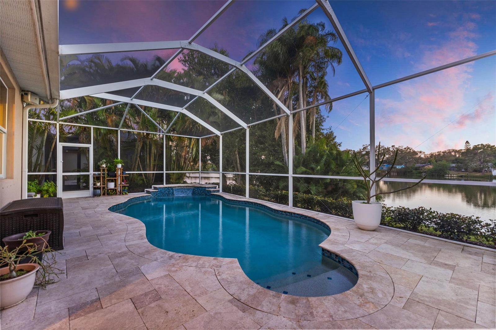 Listing photo id 58 for 10274 Blossom Trail