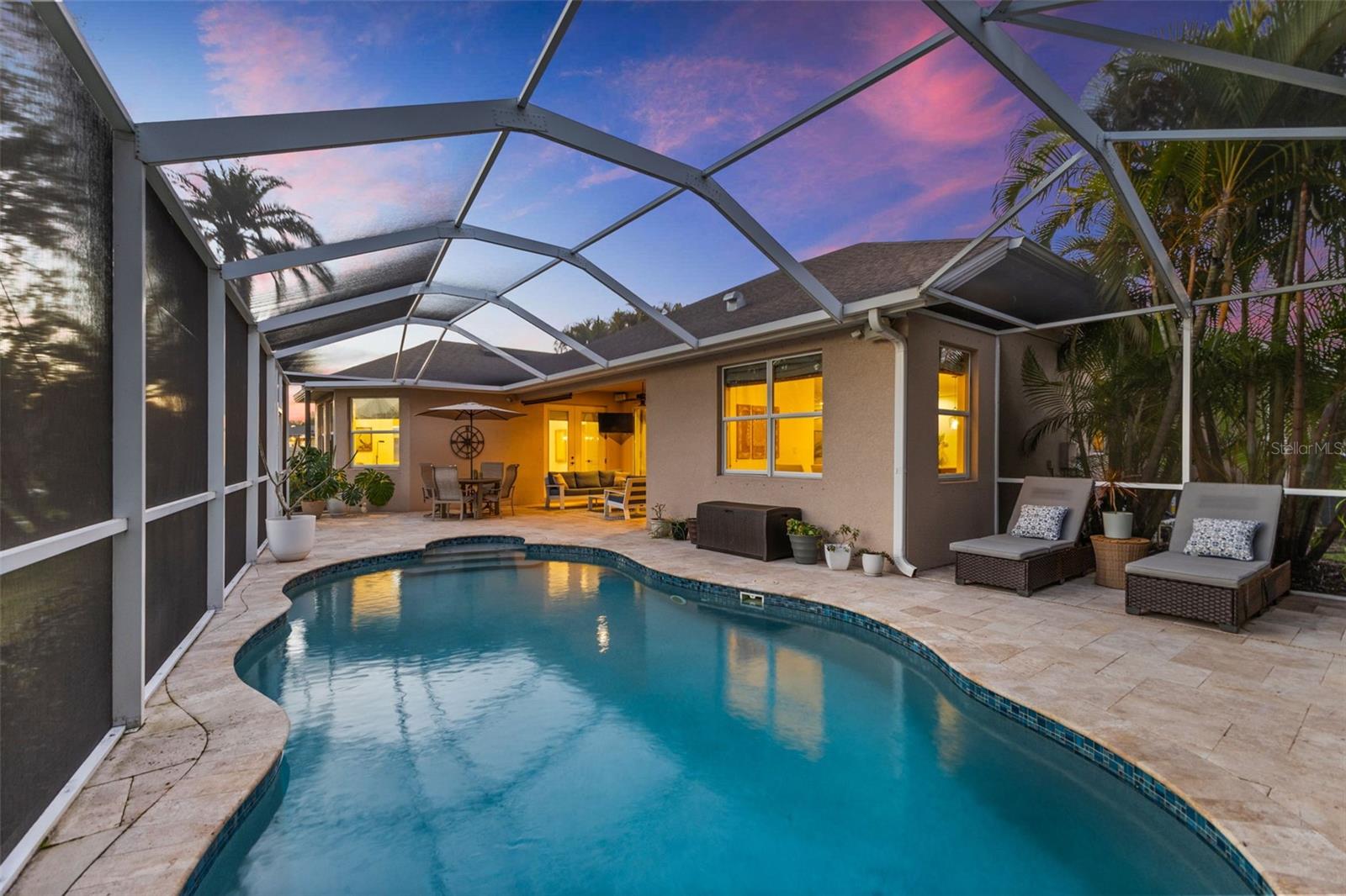 Listing photo id 60 for 10274 Blossom Trail