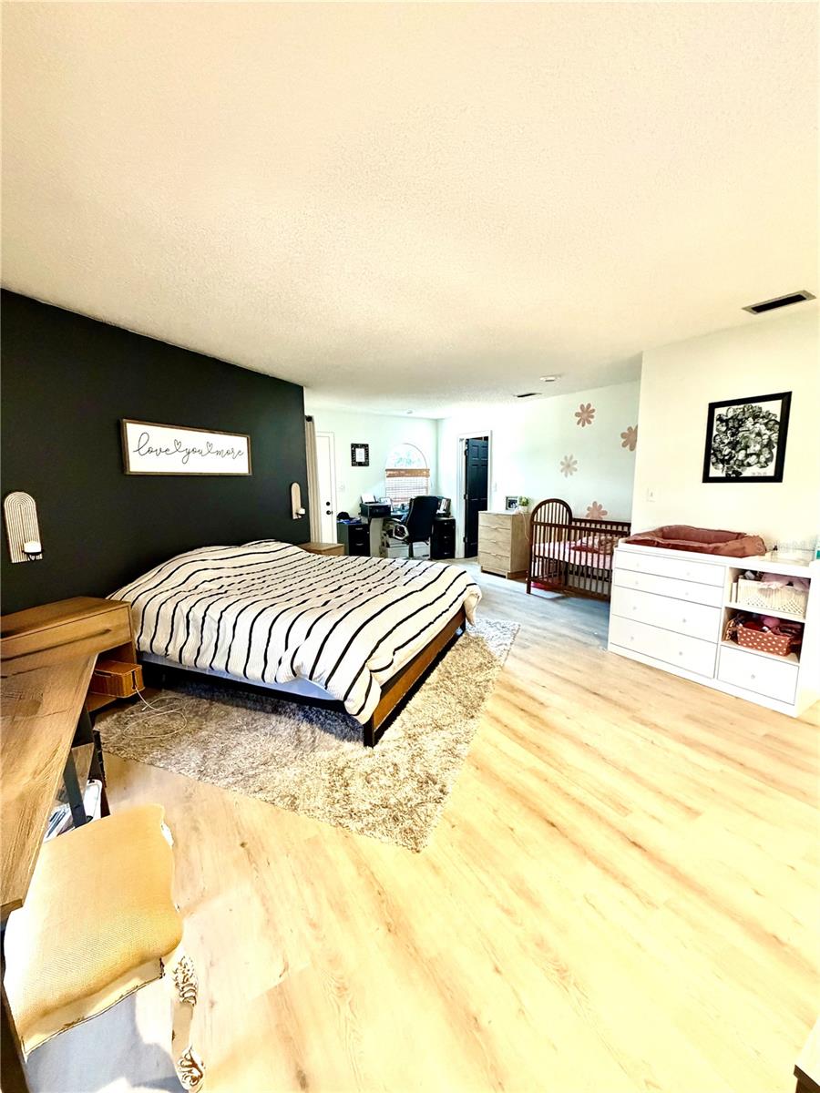 Image 19 of 36 For 6037 Cricket Drive