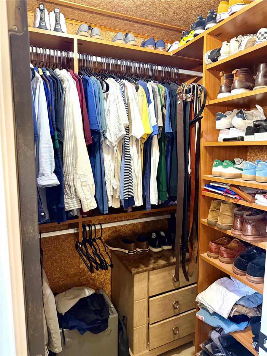 Image 22 of 36 For 6037 Cricket Drive