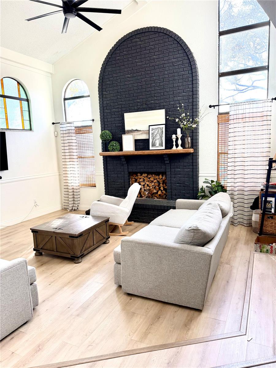 Image 7 of 36 For 6037 Cricket Drive