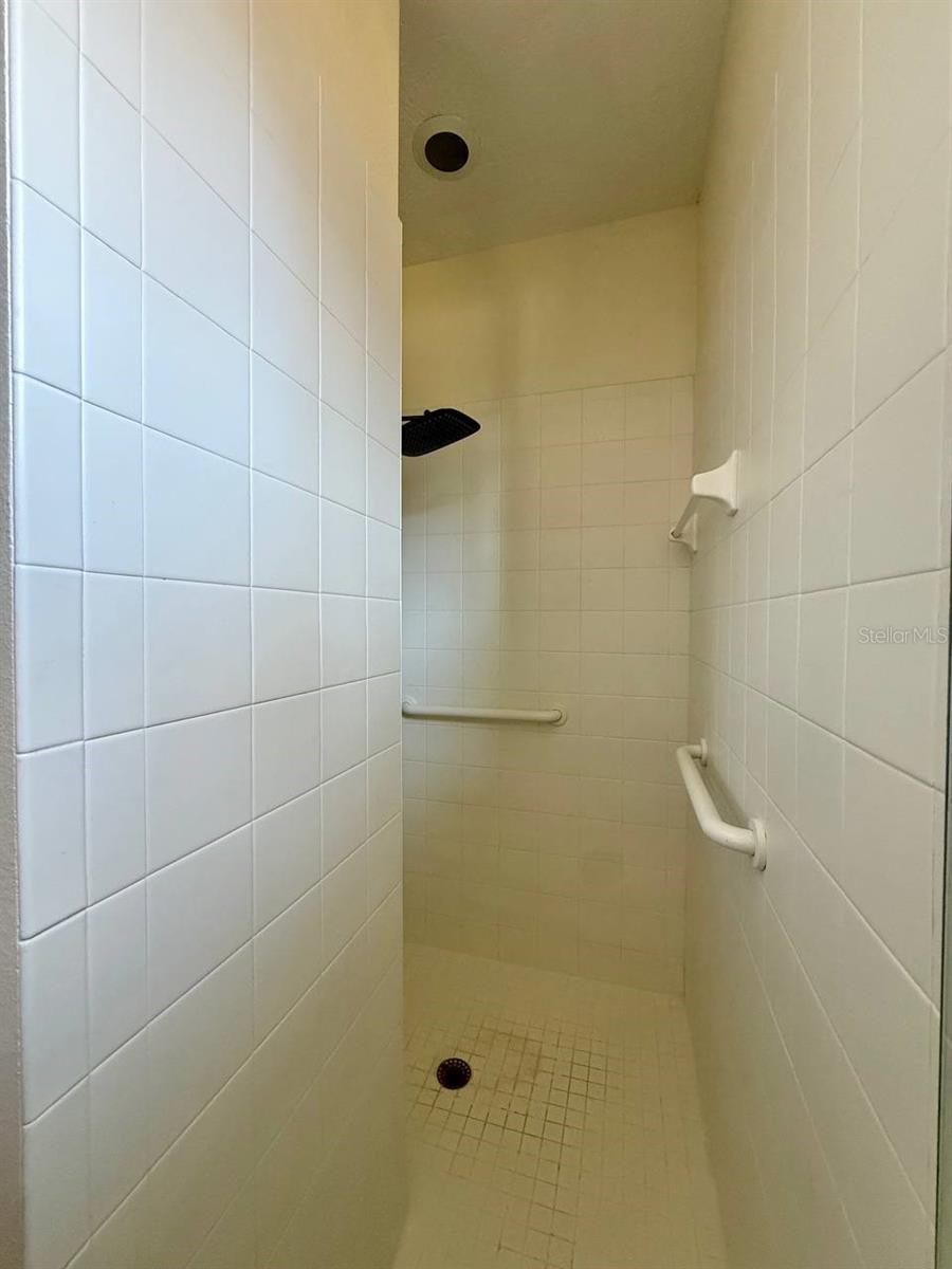 Image 19 of 31 For 8530 Alexandra Arbor Lane