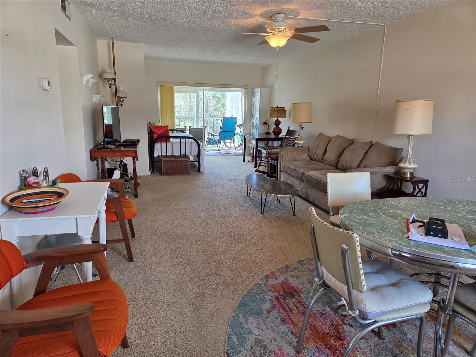 Image 11 of 41 For 960 Virginia Street 207