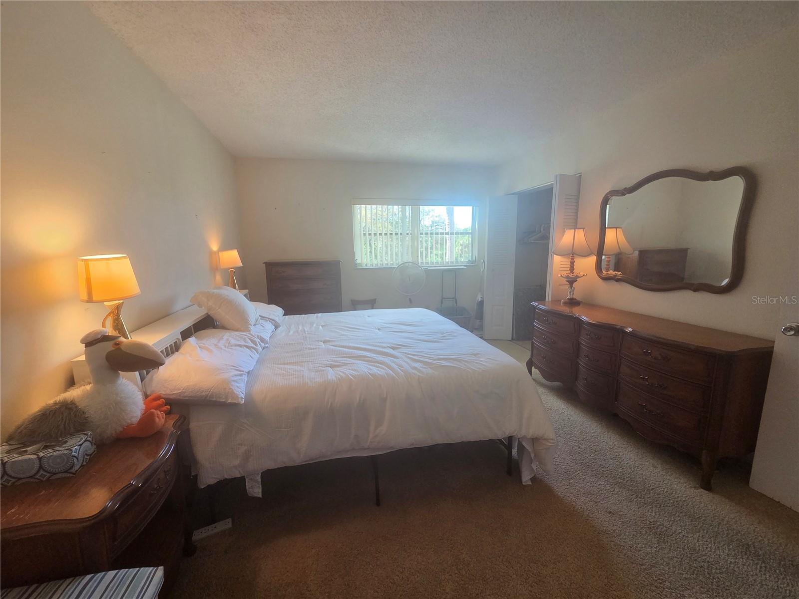 Image 14 of 41 For 960 Virginia Street 207