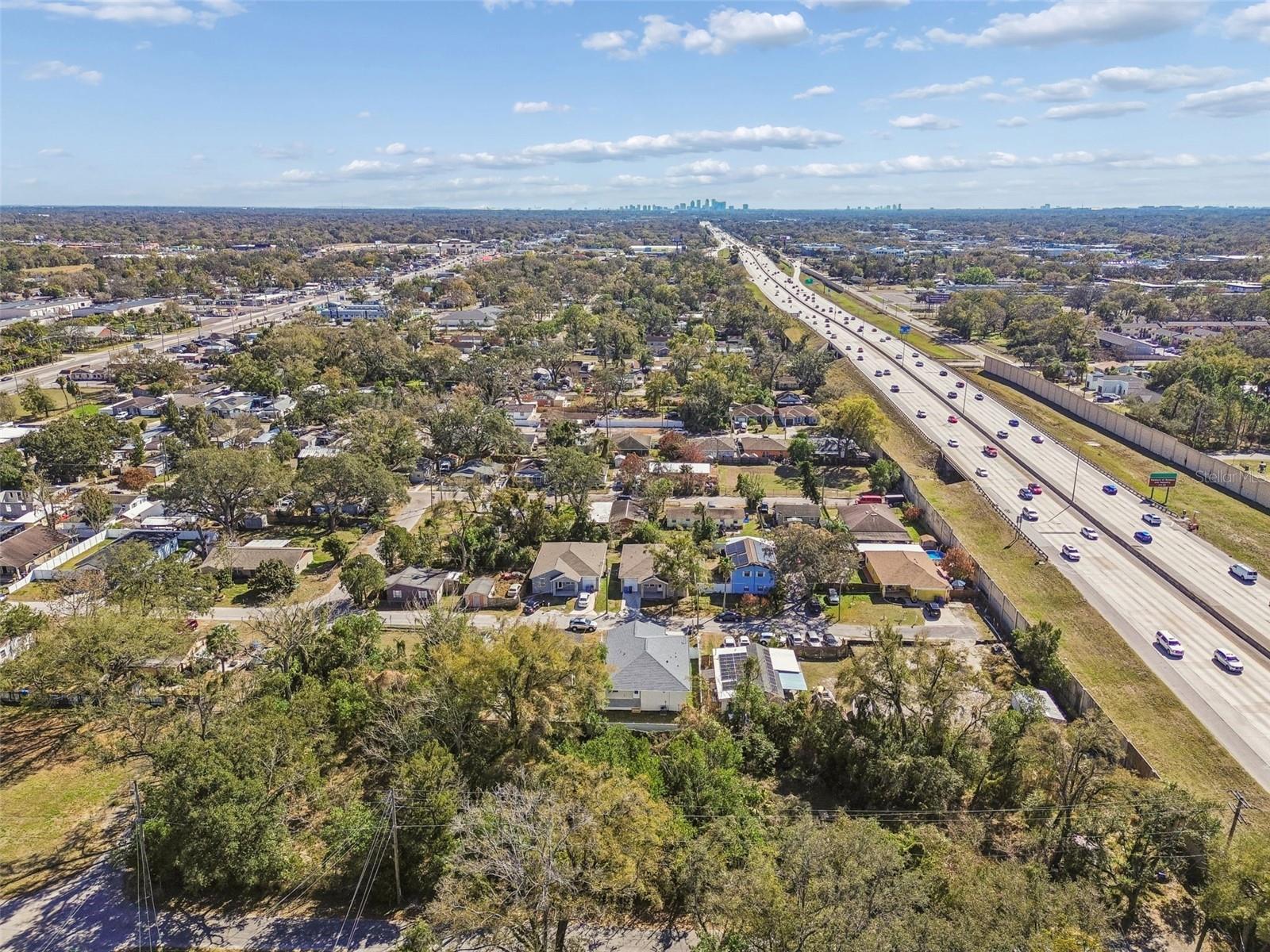 Listing photo id 48 for 706 Lexington Boulevard