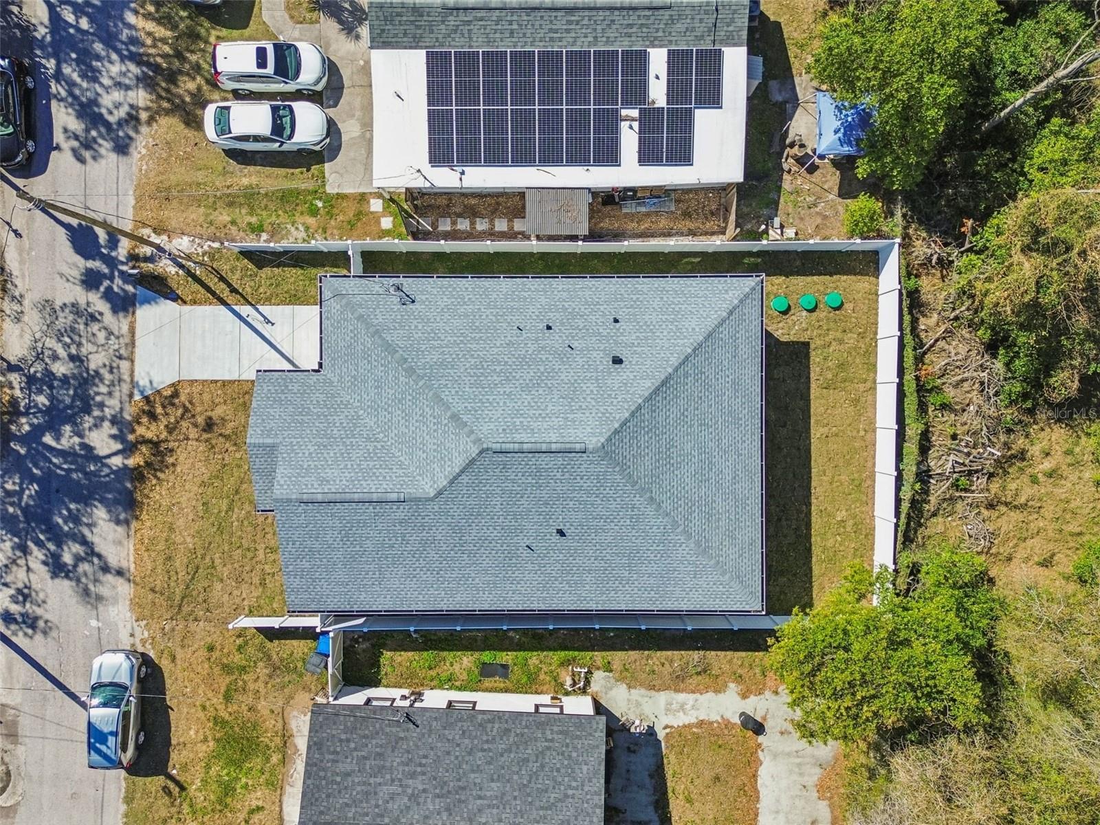 Listing photo id 53 for 706 Lexington Boulevard