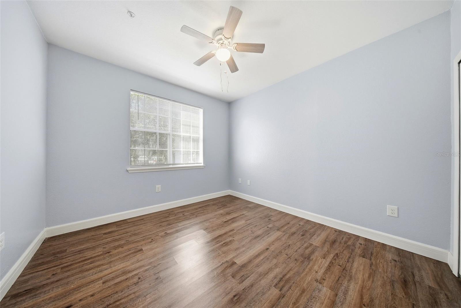 Image 17 of 37 For 17114 Carrington Park Drive 201