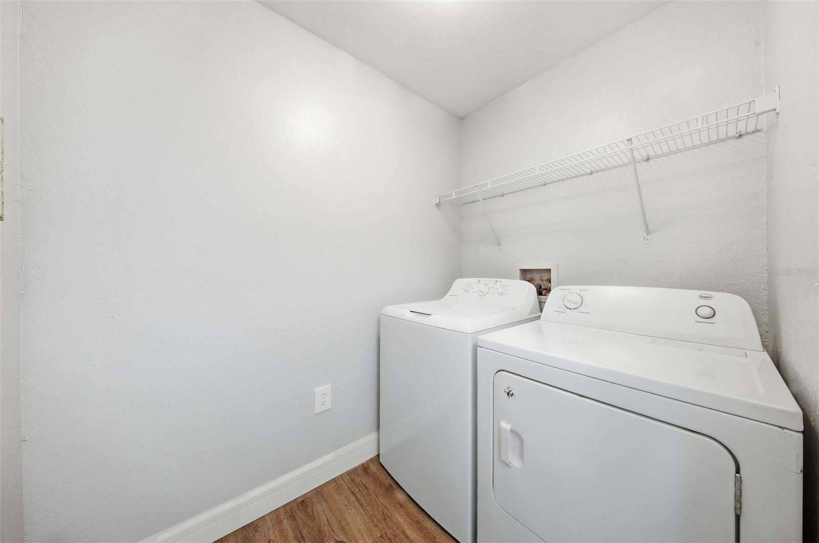 Image 27 of 37 For 17114 Carrington Park Drive 201