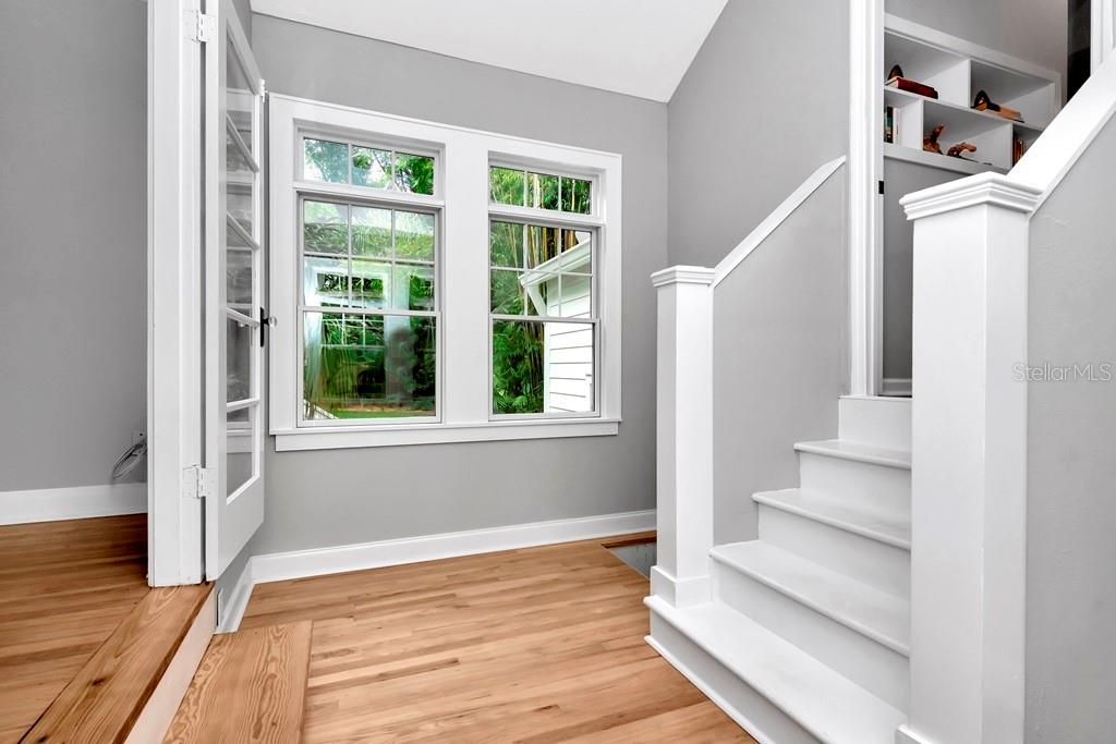 Listing photo id 19 for 1003 Clifton Street