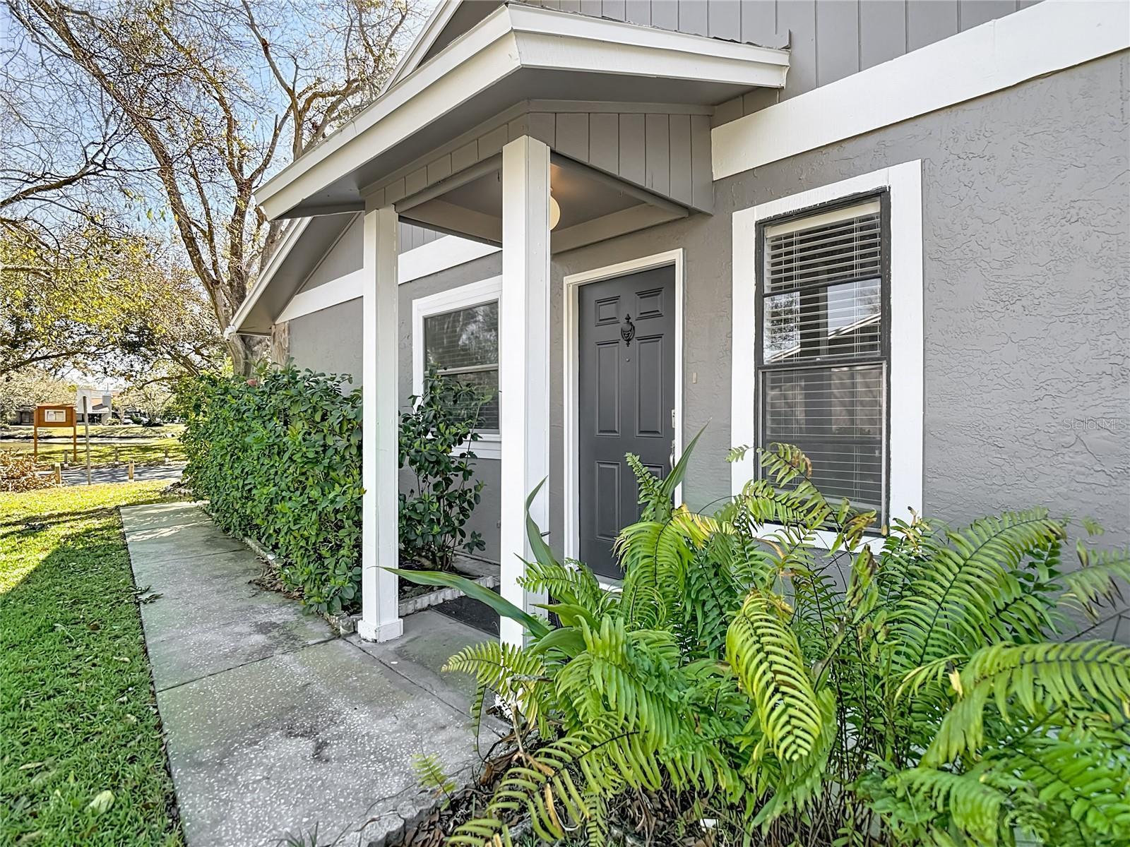 Image 2 of 35 For 10121 Lake Oak Circle