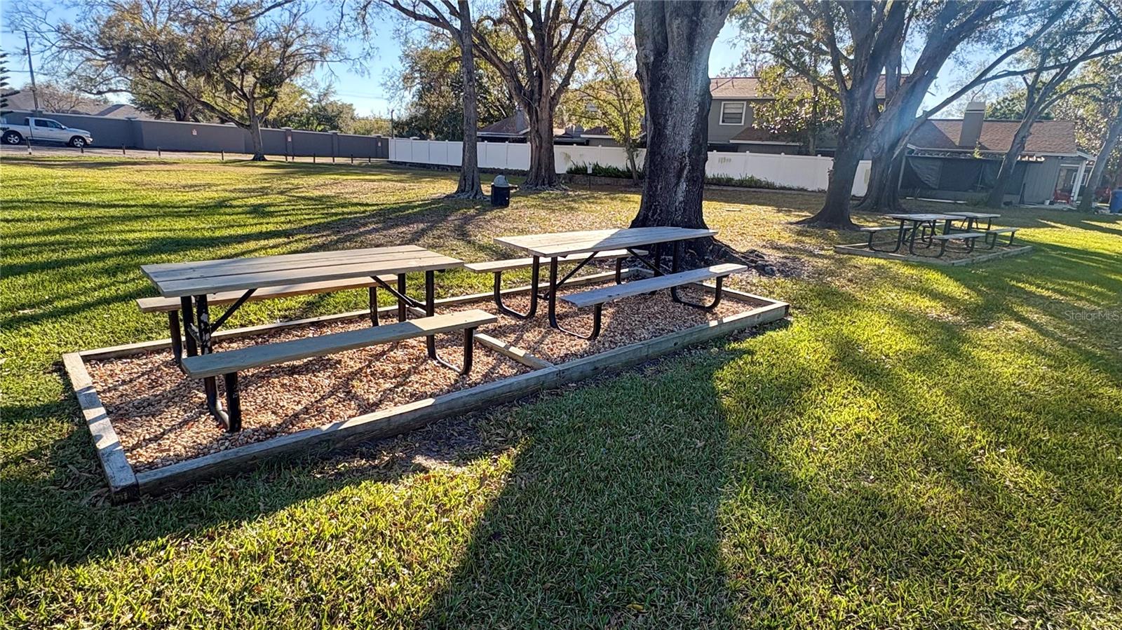 Image 32 of 35 For 10121 Lake Oak Circle