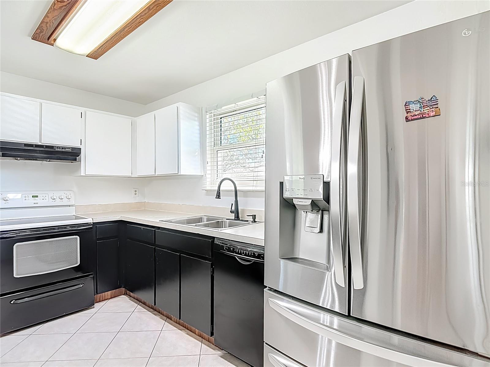 Image 8 of 35 For 10121 Lake Oak Circle