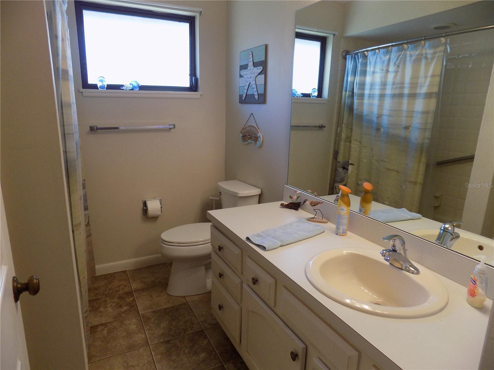 Image 13 of 20 For 1819 Juanita Court