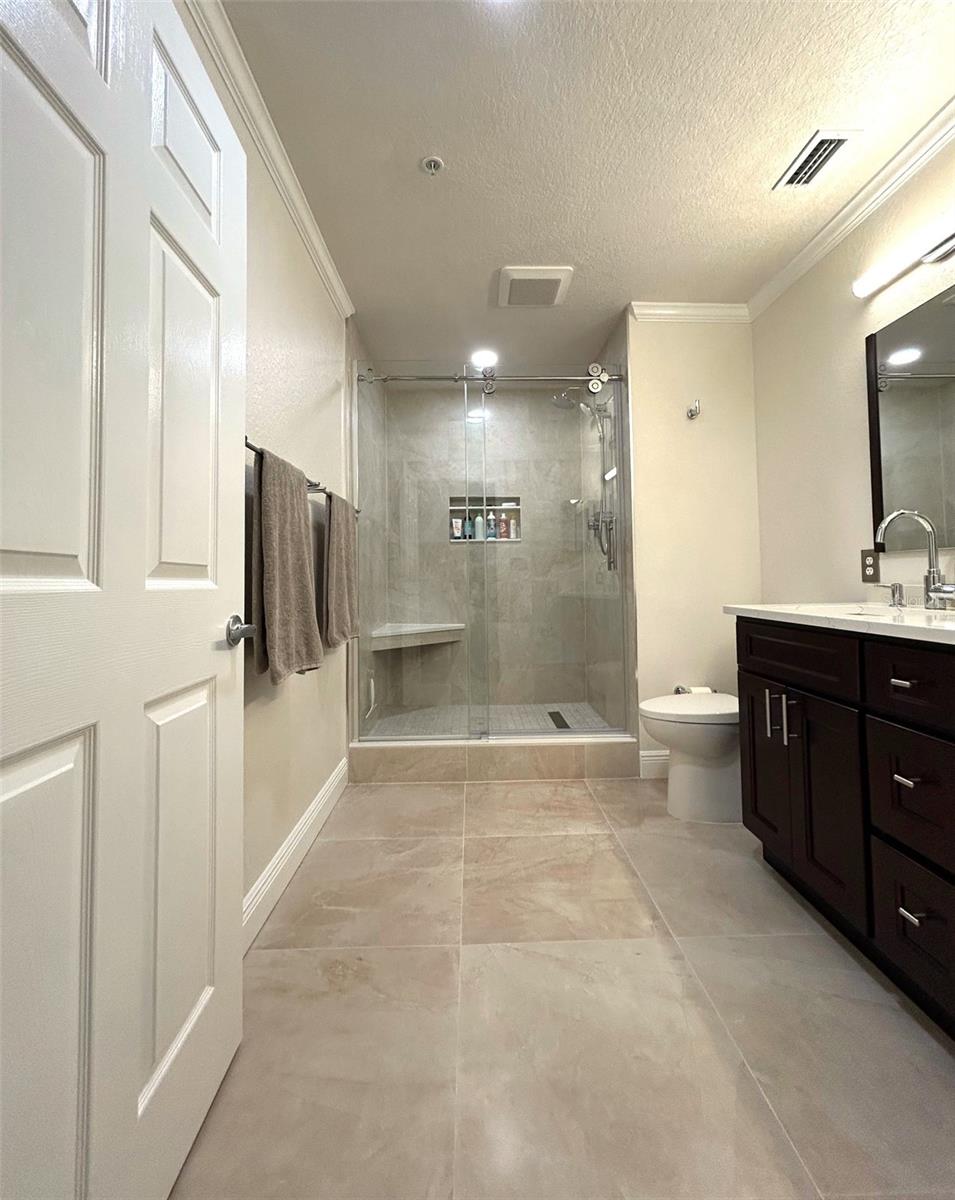 Image 24 of 56 For 700 Harbour Island Boulevard 401