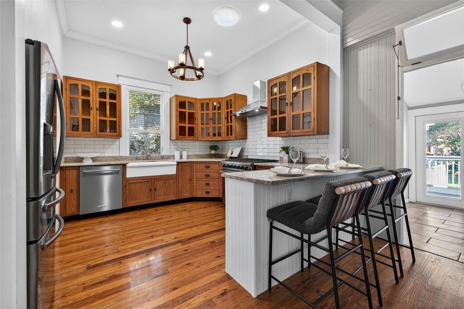 Image 15 of 59 For 306 Ross Avenue