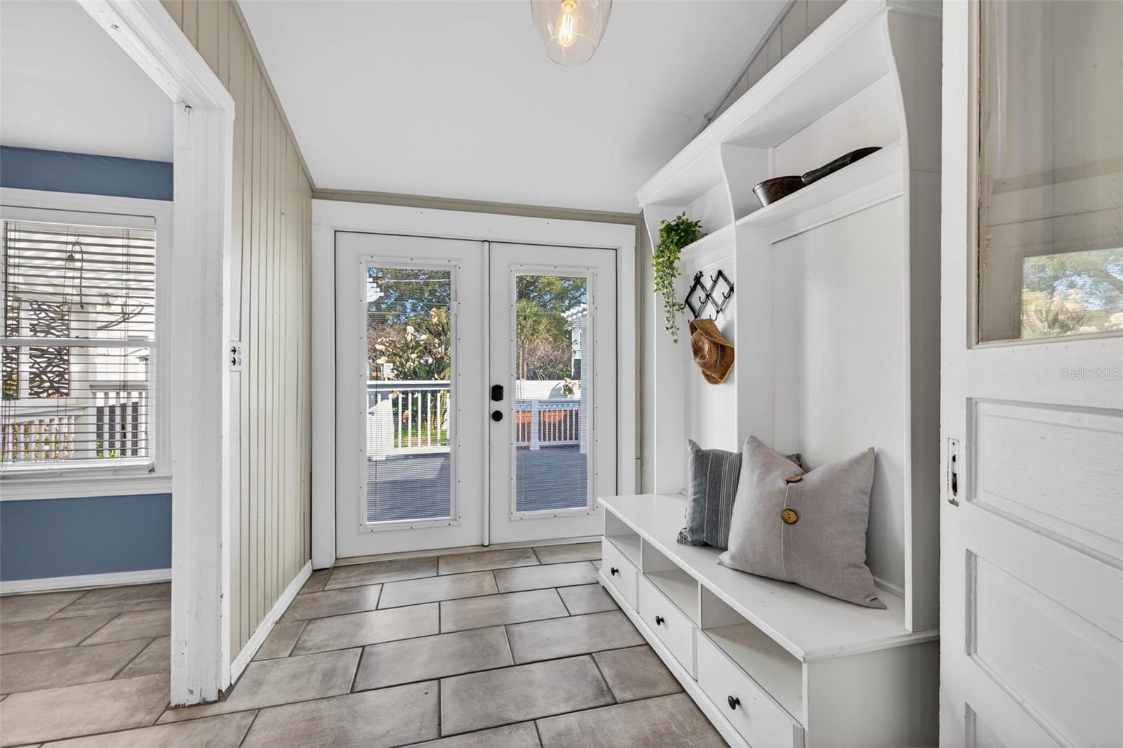 Image 36 of 59 For 306 Ross Avenue