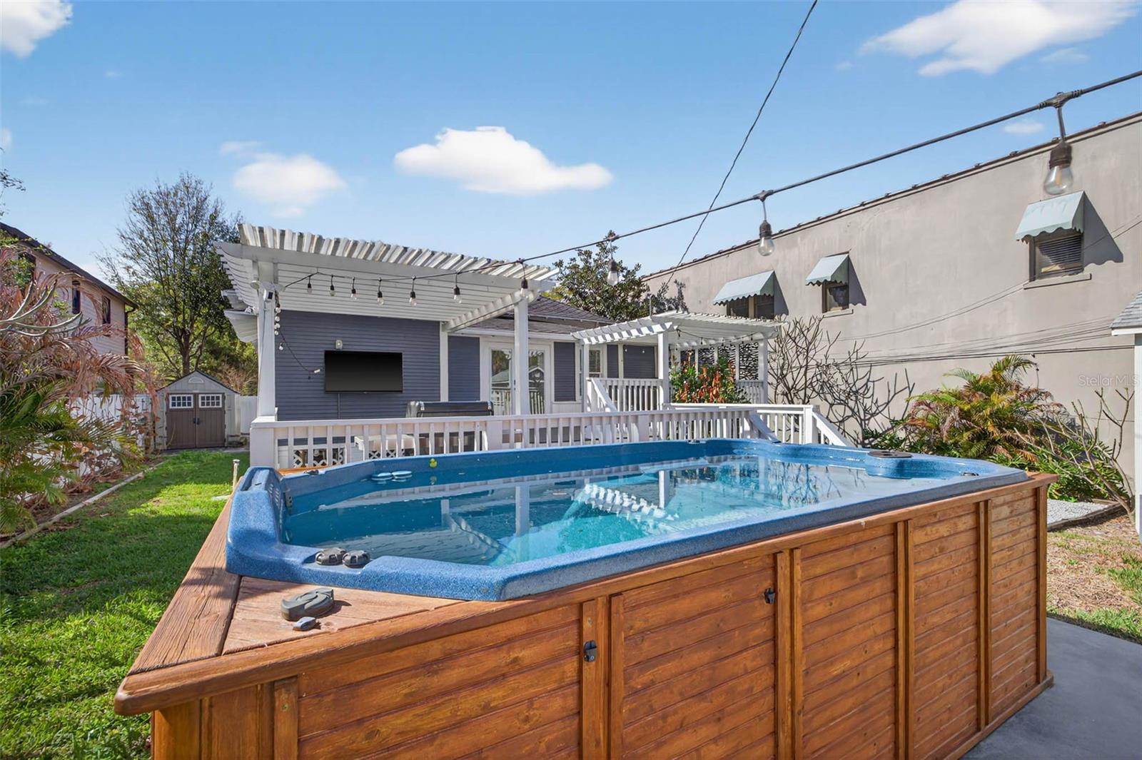 Image 41 of 59 For 306 Ross Avenue