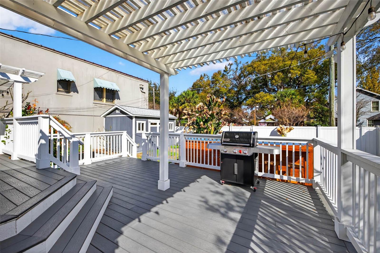 Image 46 of 59 For 306 Ross Avenue