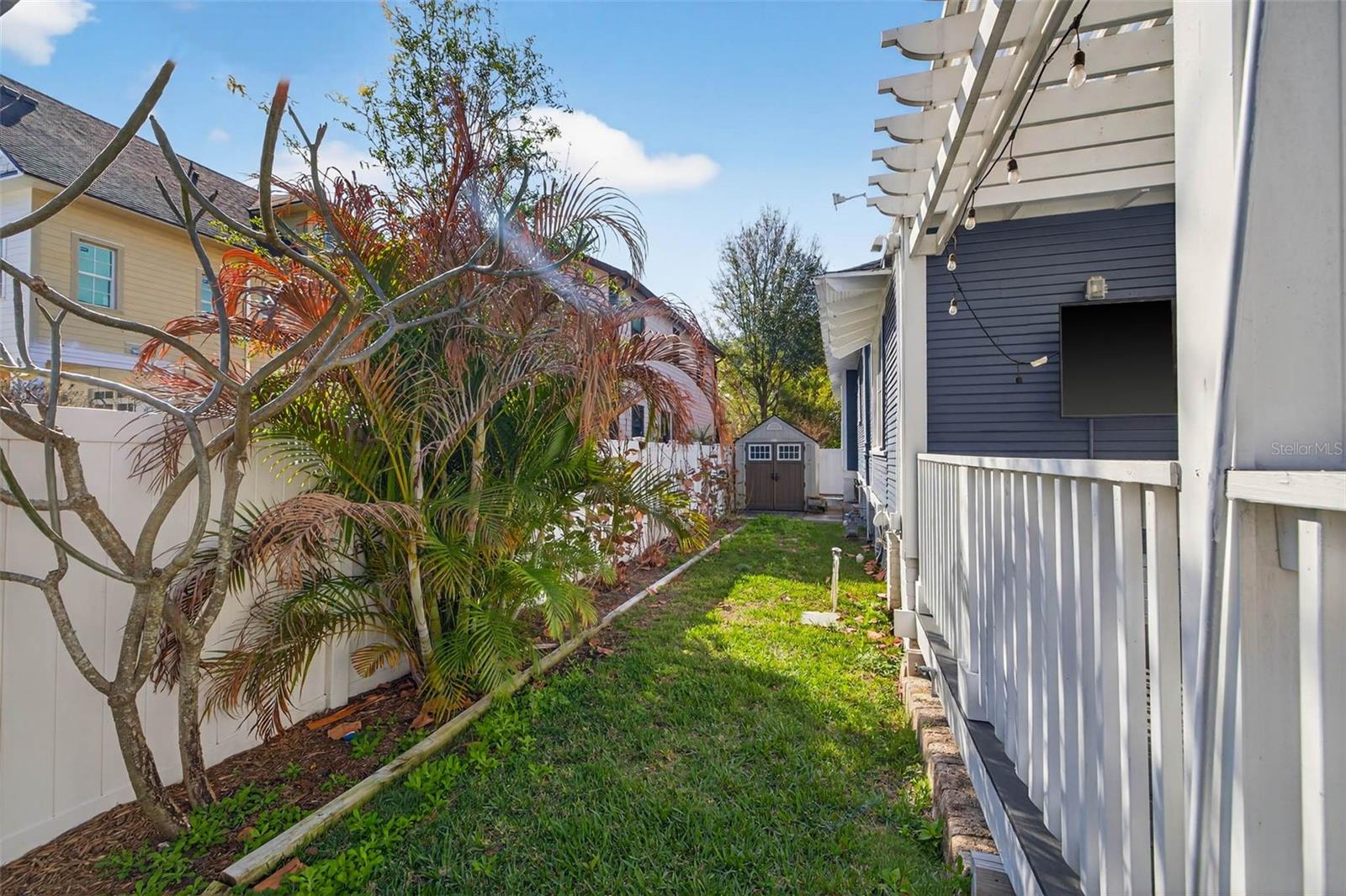 Image 51 of 59 For 306 Ross Avenue