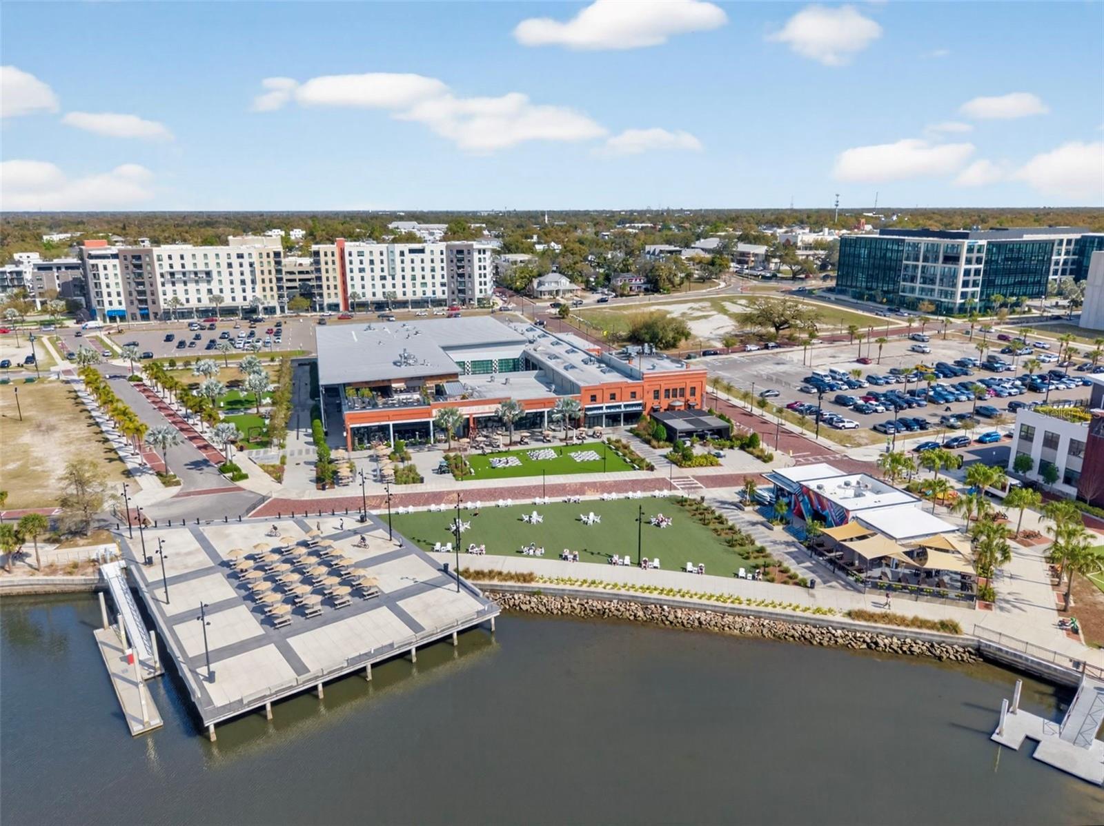 Image 53 of 59 For 306 Ross Avenue